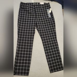 Old Navy NWT High Rise Pixie ankle pant, sz 16